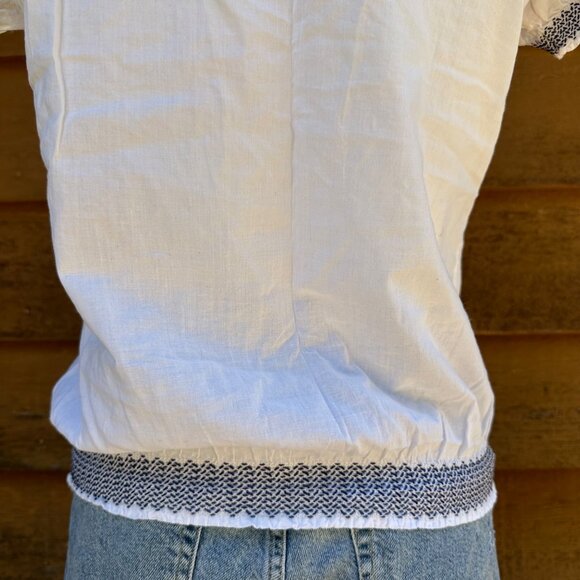 Francesca’s White With Blue Floral Embroidery Shirt Size S - Picture 10 of 10